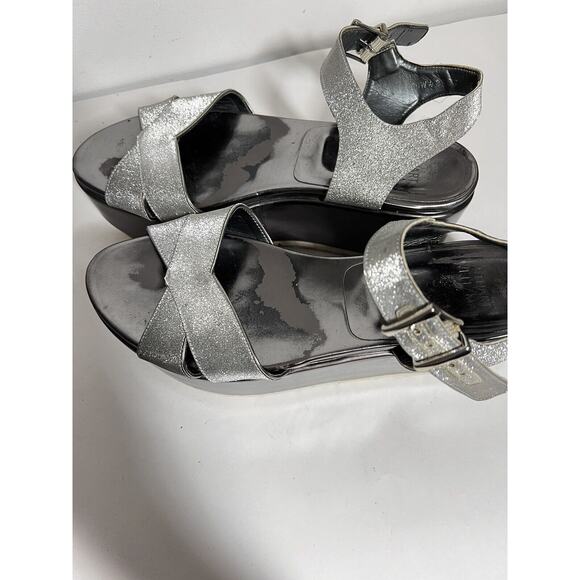 Stuart Weitzman EUC Silver Glitter Crosspath Flatform Platform Sandal Shoe 8.5 - Picture 5 of 8